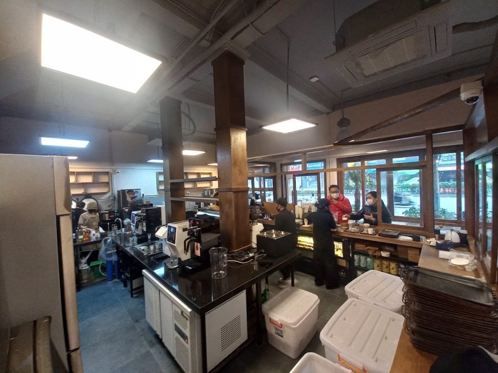 Cải tạo, hoàn thiện sửa chữa quán cafe Nguyễn Văn Cừ 